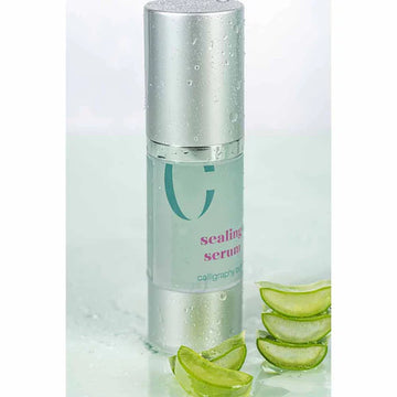 Calligraphy Cut Sealing Serum Flasche